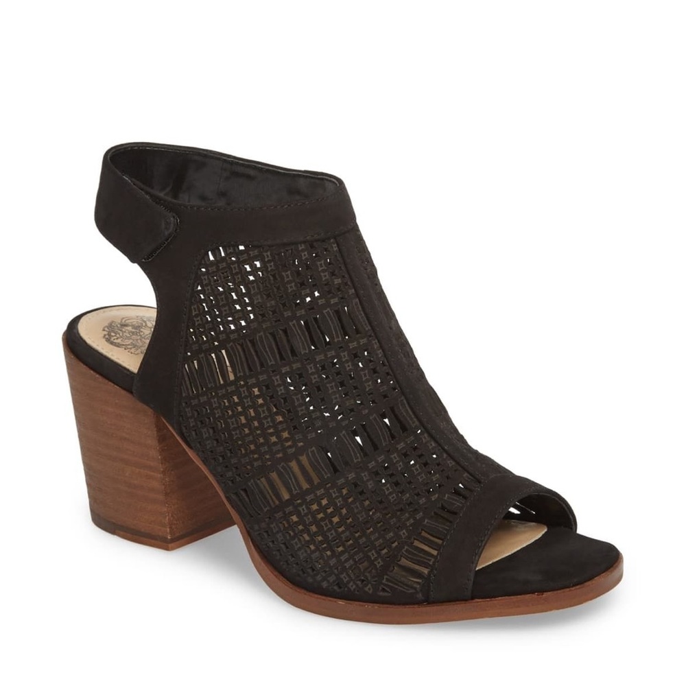 VINCE CAMUTO Keannie Block Heel Sandals Black
